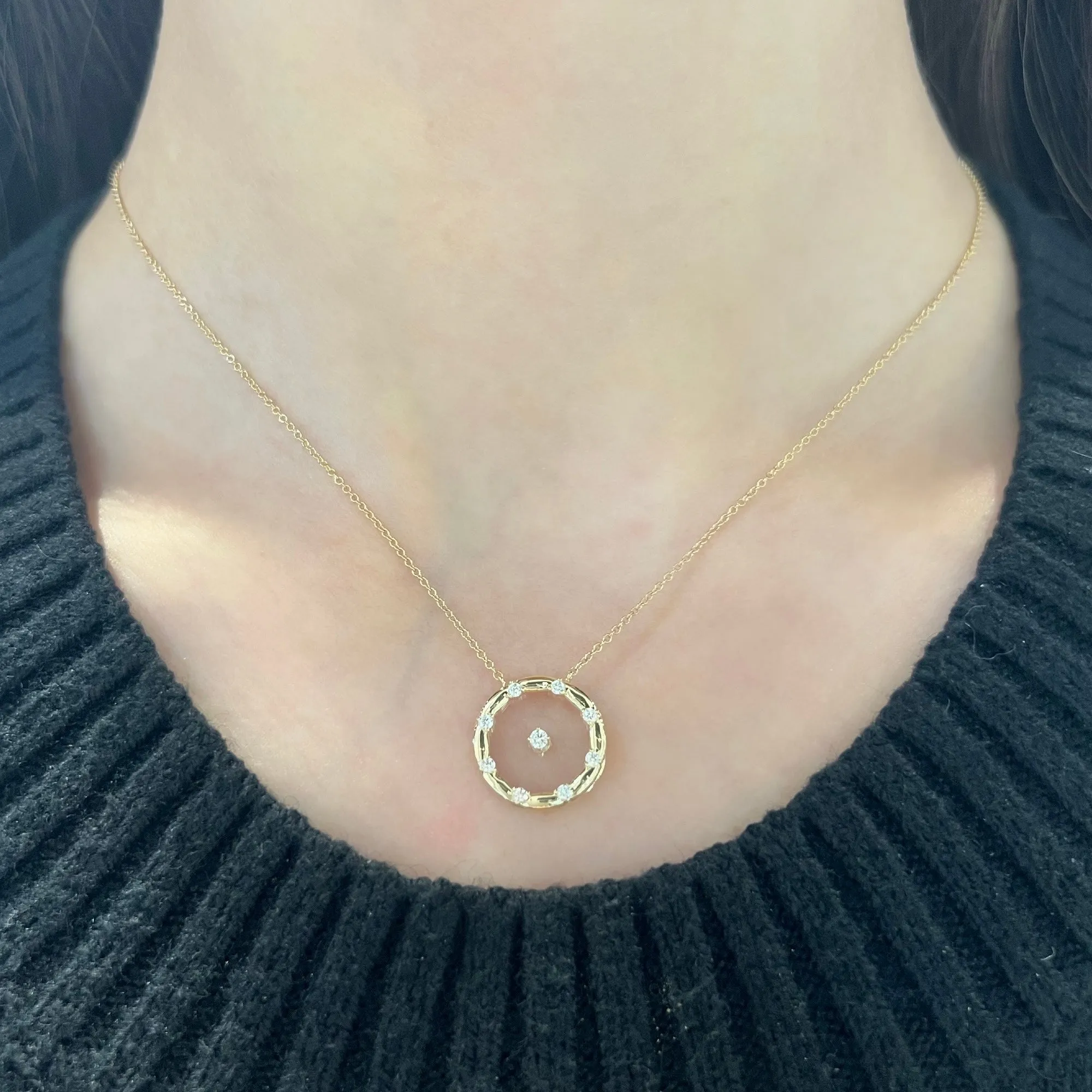 14K GOLD DIAMOND CARLY CIRCLE NECKLACE