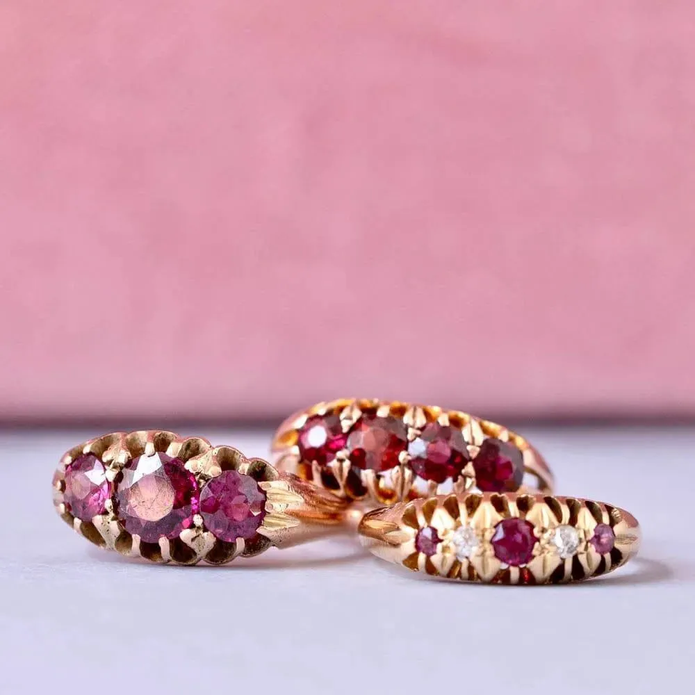 Antique Victorian Triple Garnet 9ct Gold Ring