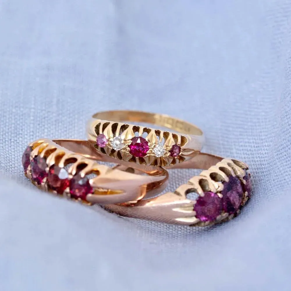 Antique Victorian Triple Garnet 9ct Gold Ring