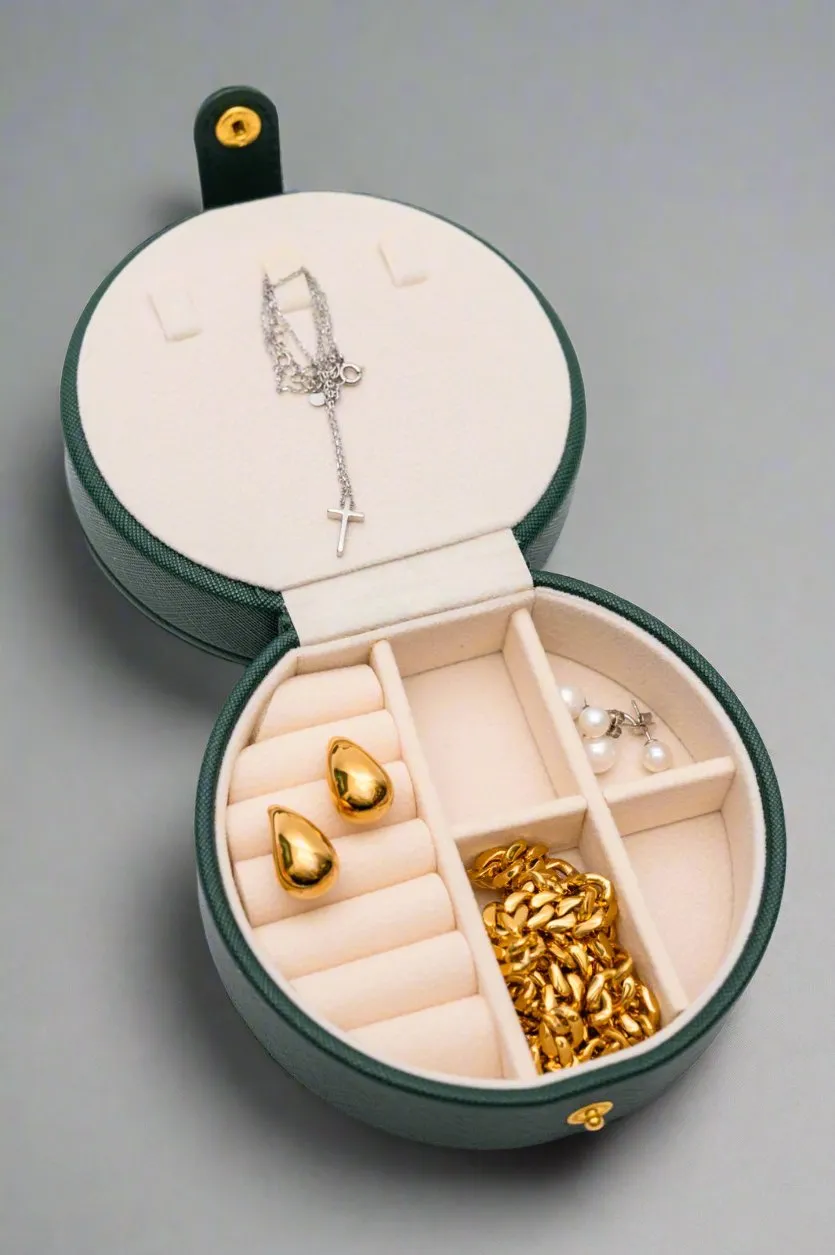Circular Travel Jewelry Case in Green