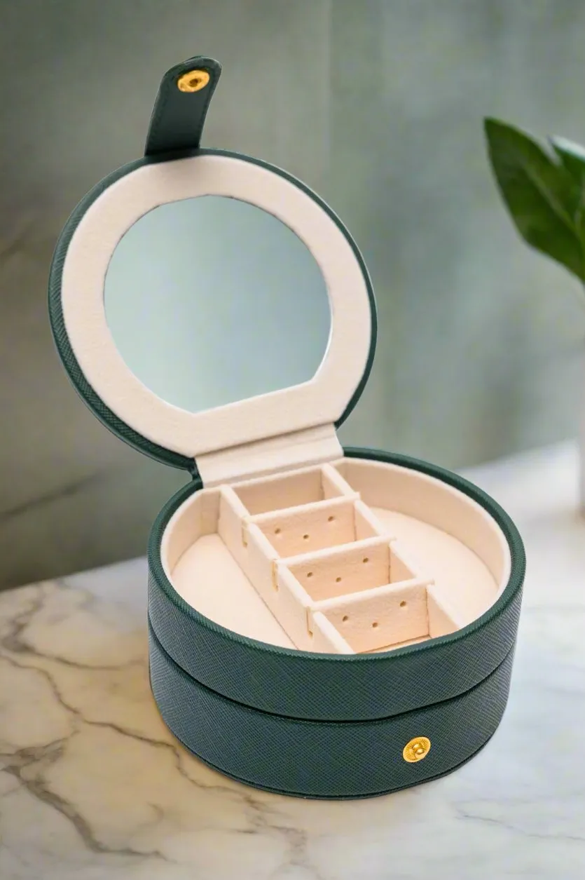 Circular Travel Jewelry Case in Green