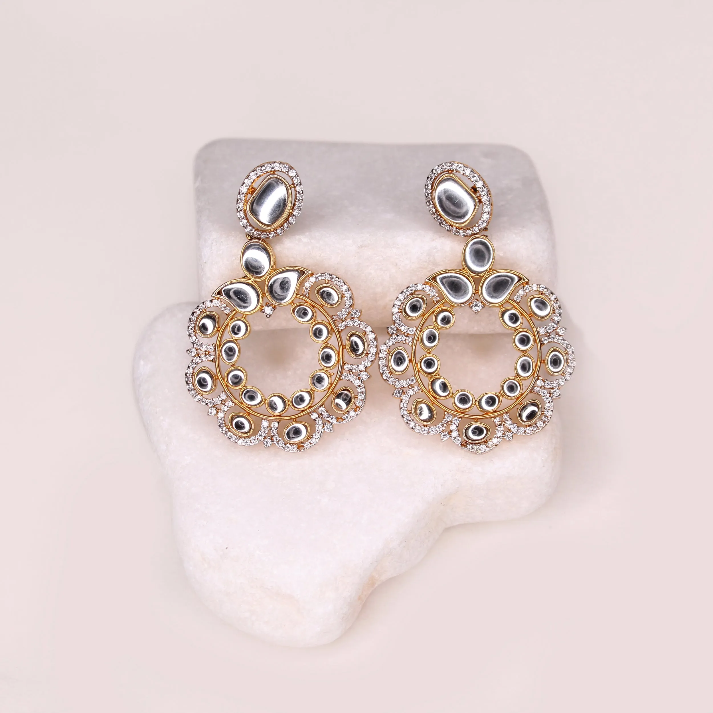 Earrings in Pearl and Kundan