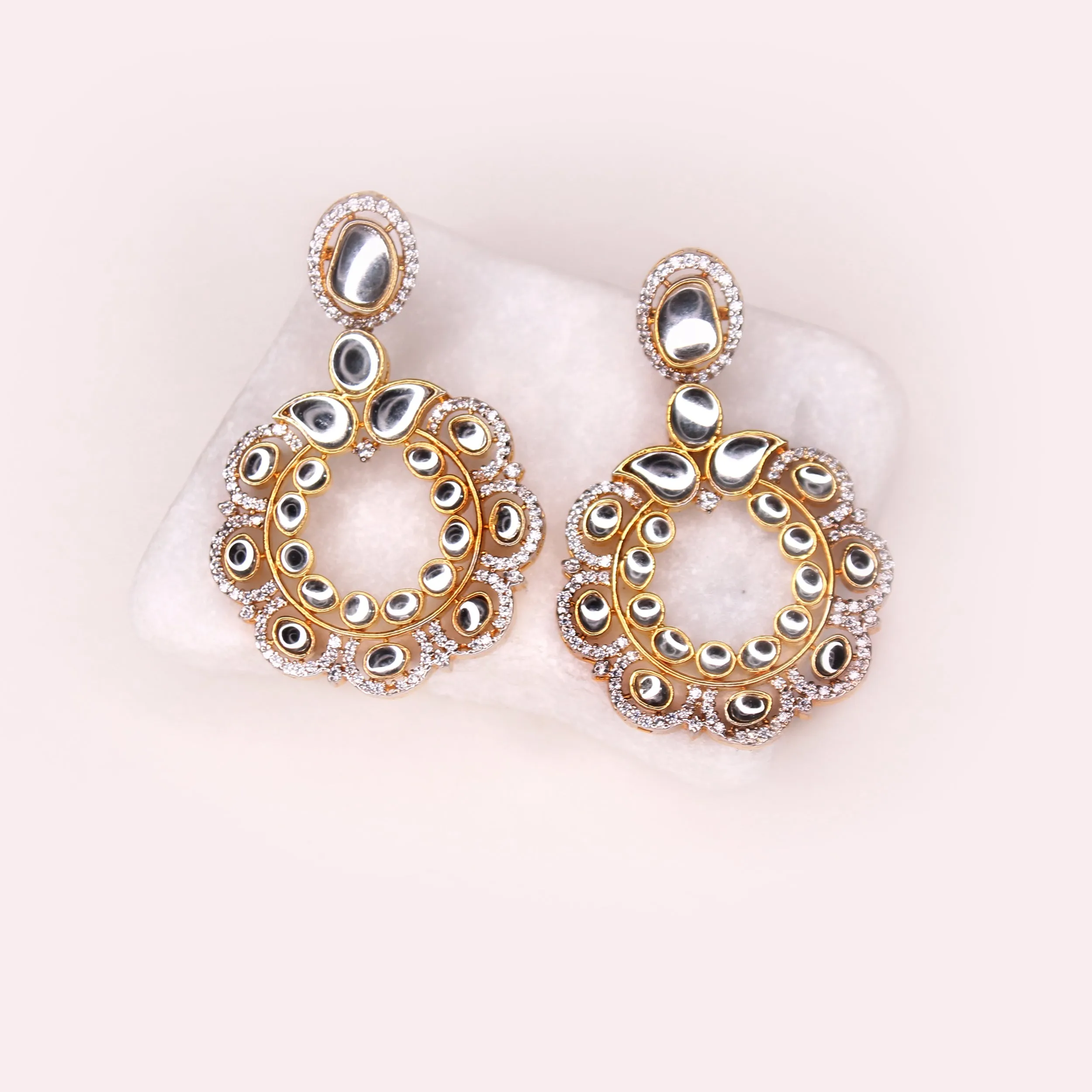 Earrings in Pearl and Kundan