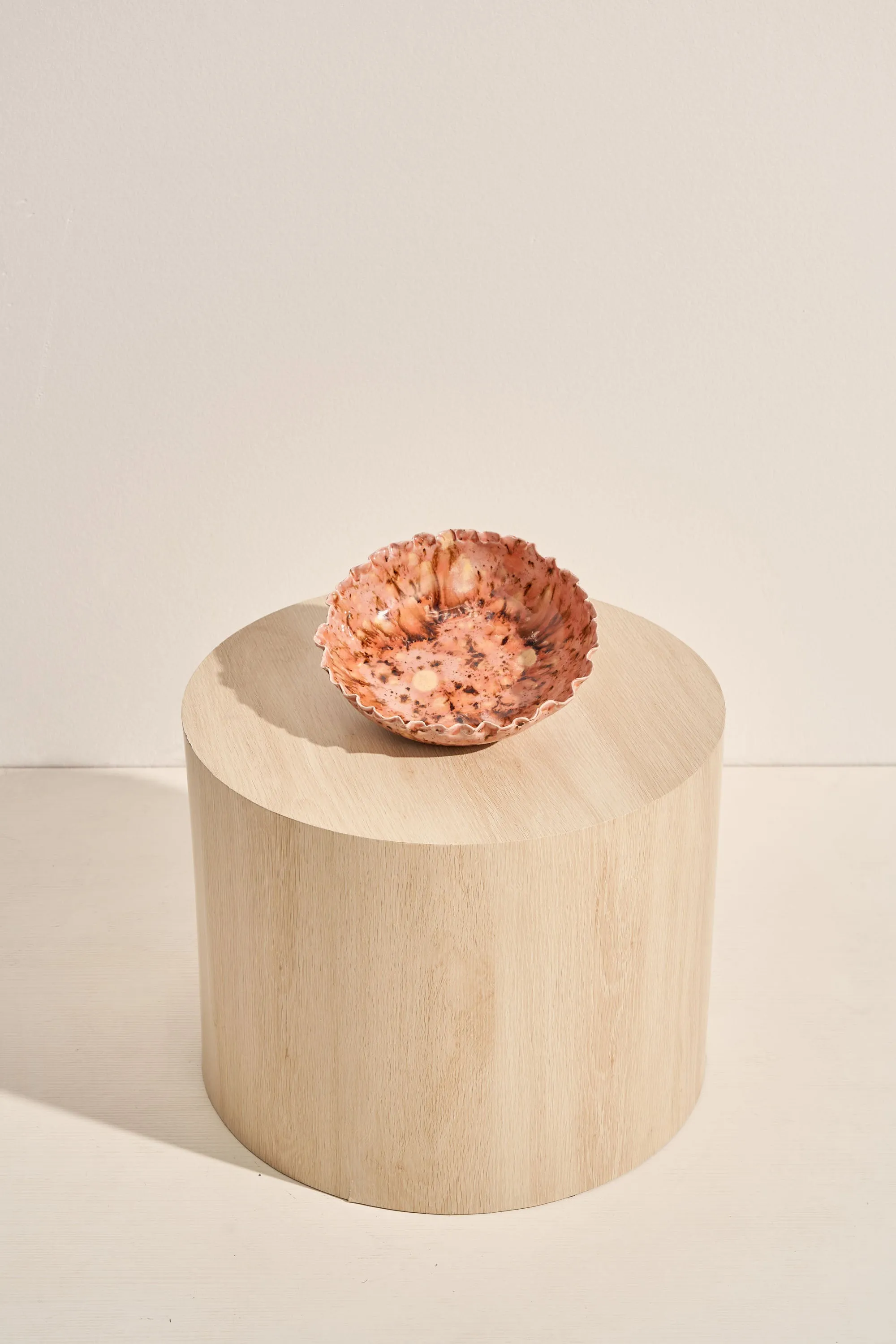 Large Ceramic Coral Spritz Bowl