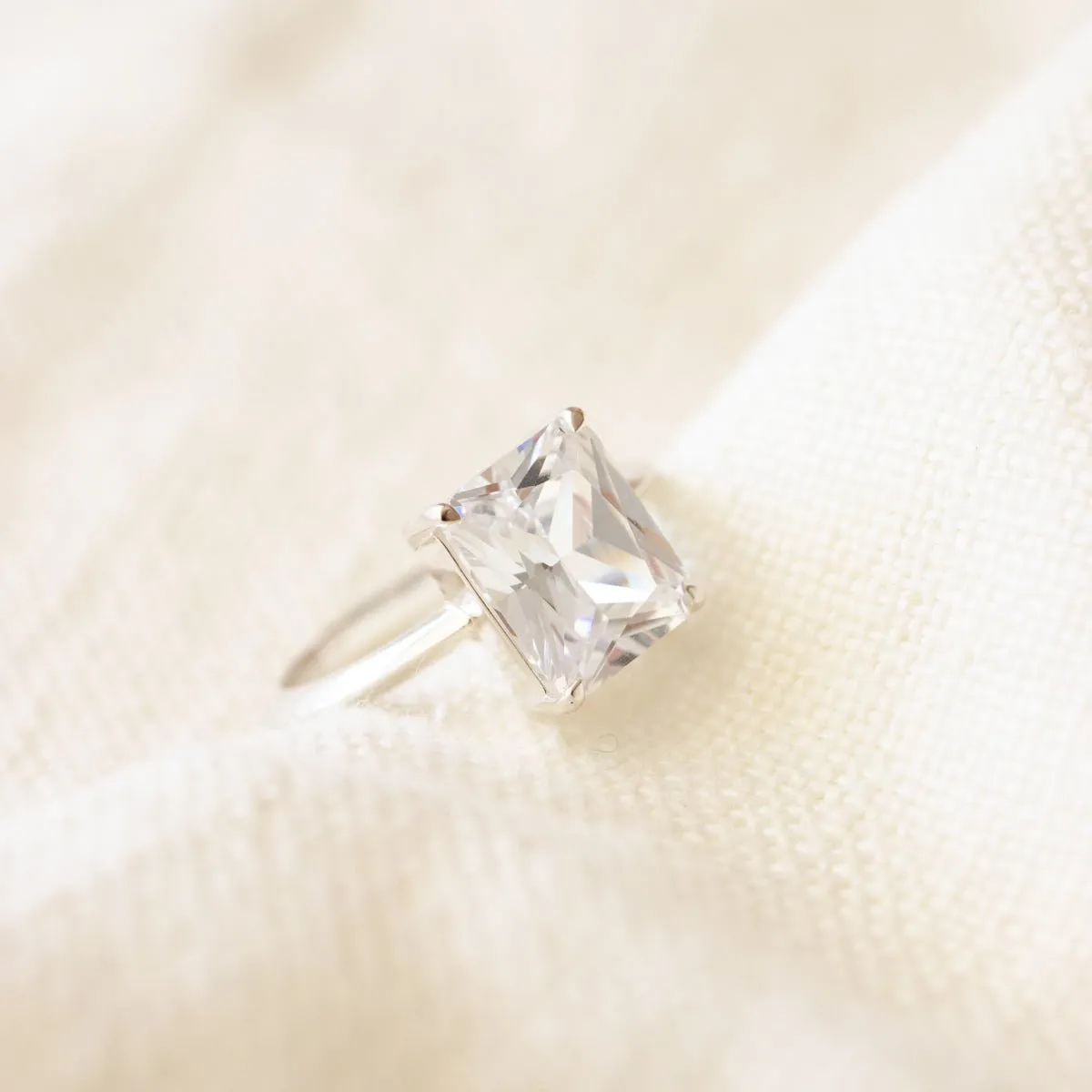 LOVE VINTAGE SOLITAIRE RING - CUBIC ZIRCONIA & SILVER