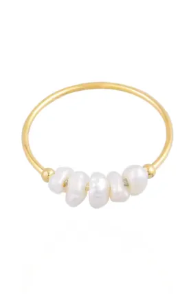 Perlettes Mini Uneven Pearl Pendant Band Ring in Gold